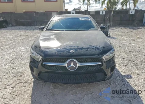 2019 Mercedes-Benz A 220 z USA, uszkodzony, nr VIN WDD3G4EB3KW020856